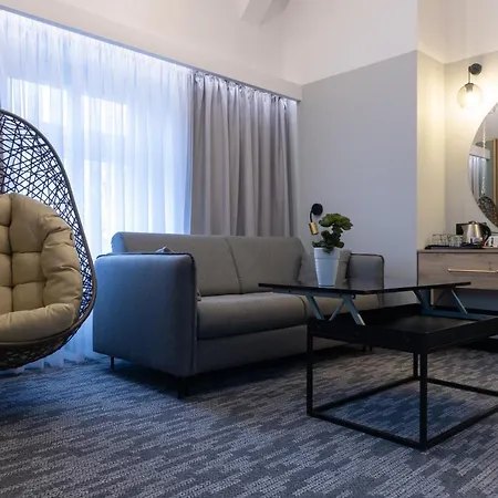 Проживание в семье Joker Новы-Двур-Гданьский