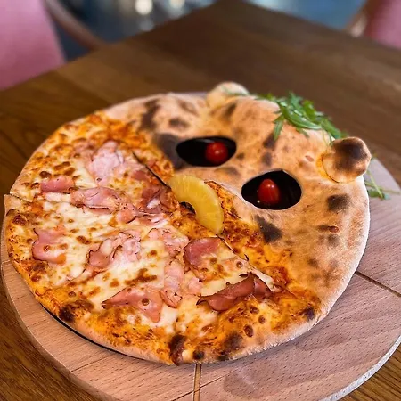 Проживание в семье Joker