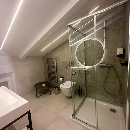 Joker Проживание в семье Новы-Двур-Гданьский